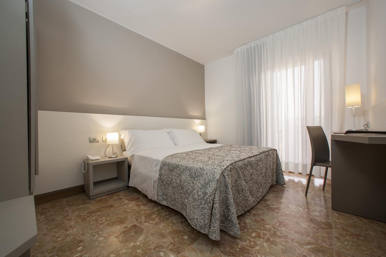 Hotel Sofia ليدو دي يسولو المظهر الخارجي الصورة