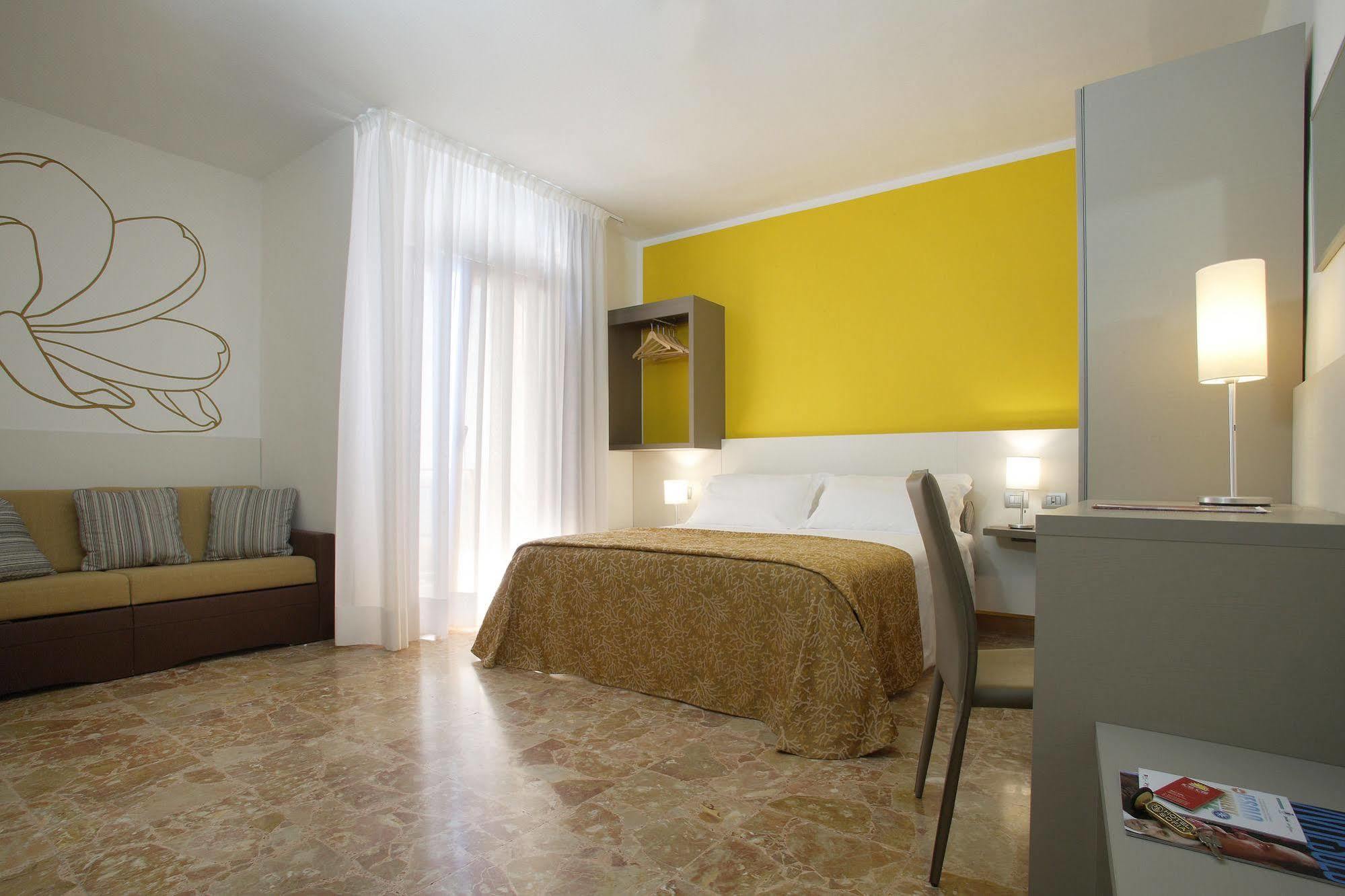 Hotel Sofia ليدو دي يسولو المظهر الخارجي الصورة