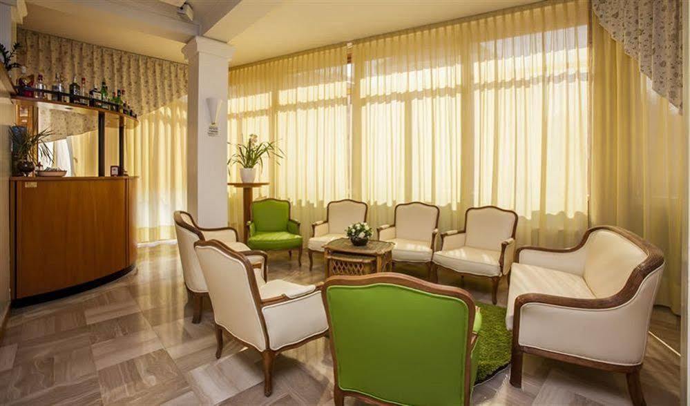 Hotel Sofia ليدو دي يسولو المظهر الخارجي الصورة